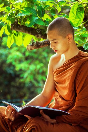 Le bouddhisme et la vie des moines de tradition Theravada 4